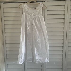 Kim Rogers White Sleeveless Nightgown